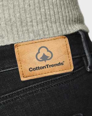 Jeans labels | Custom leather labels
